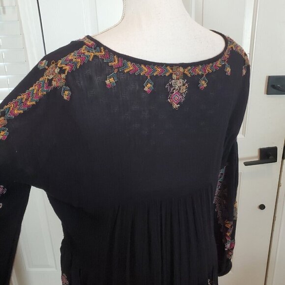 Free People Tunic Dress S Shirt‎ Peasant Top Black Embroidered Vneck Boho Prarie - Picture 15 of 16